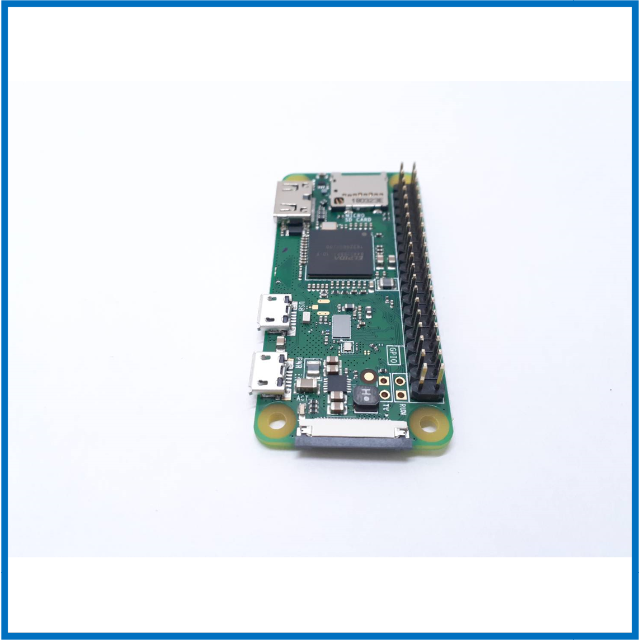 【中古】ラズベリーパイ　Raspberry Pi Zero WH スマホ/家電/カメラのPC/タブレット(その他)の商品写真