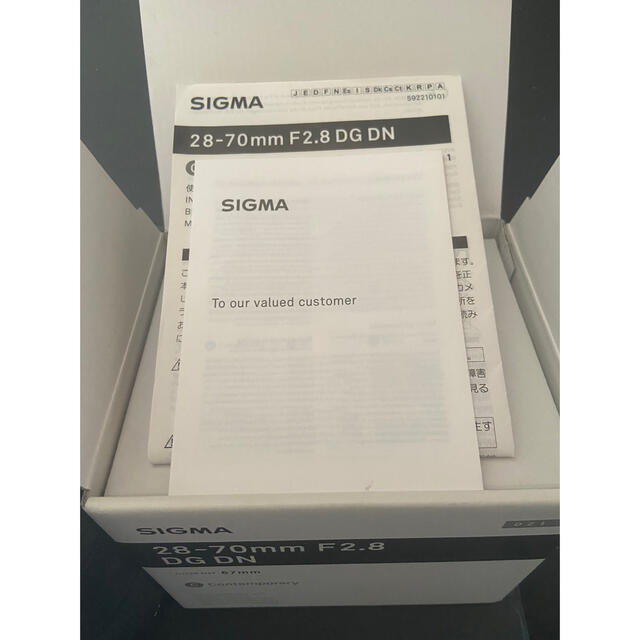 SIGMA(シグマ)の美品 SIGMA 28-70mm F2.8 DG DN ソニーEマウント スマホ/家電/カメラのカメラ(レンズ(ズーム))の商品写真