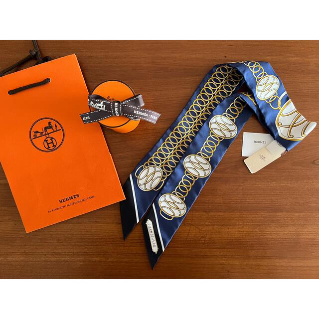 【新品】HERMES リフトプロフィール ツイリー タグ付きファッション小物