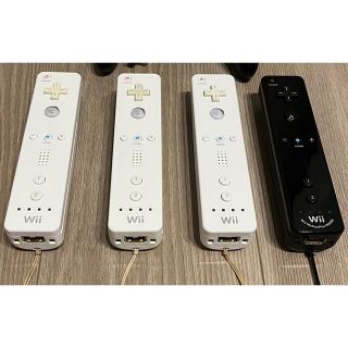 ウィー(Wii)のWiiリモコン4個セット(その他)