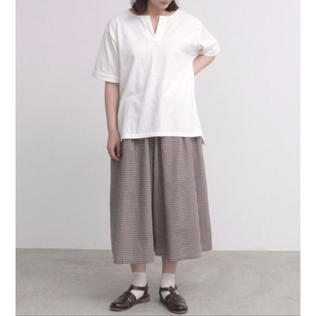 bulle de savon(ビュルデサボン)の新品タグ付き 2020SS mat quotidien スキッパー衿プルオーバー レディースのトップス(Tシャツ(半袖/袖なし))の商品写真