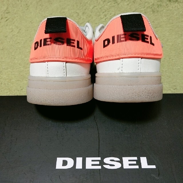 DIESEL(ディーゼル)の★6月3日まで取置中　DIESEL　スニーカー レディースの靴/シューズ(スニーカー)の商品写真