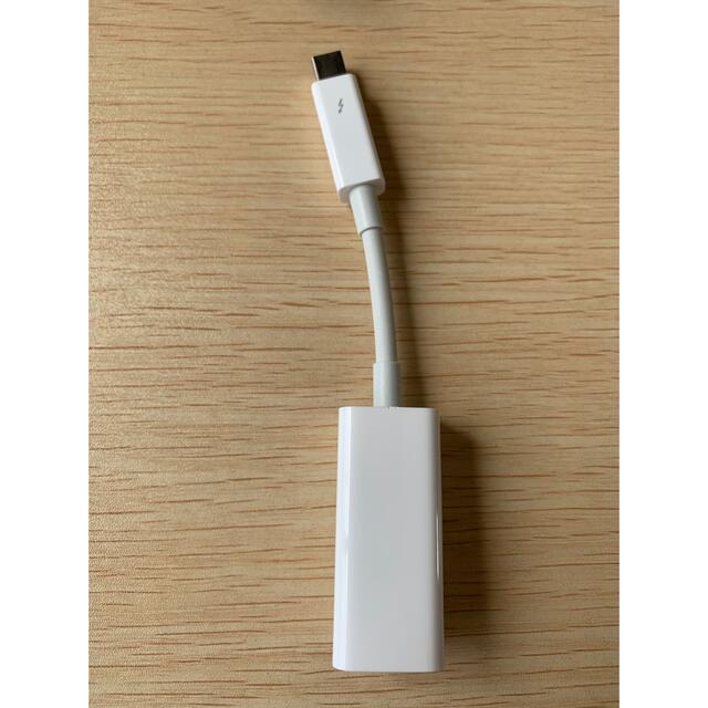 Apple(アップル)のThunderbolt to Gigabit Ethernet Adapter スマホ/家電/カメラのPC/タブレット(PCパーツ)の商品写真