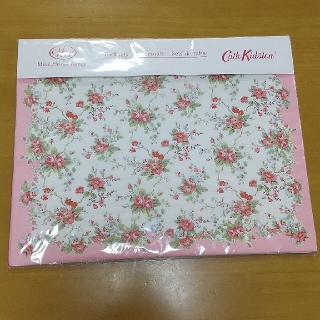 Cath Kidston(キャスキッドソン)の新品キャス・キッドソン  ペーパーランチョンマット インテリア/住まい/日用品のキッチン/食器(テーブル用品)の商品写真