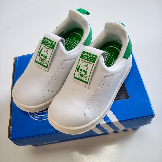 adidas(アディダス)の新品　adidas　Stan Smithスニーカー13㌢ キッズ/ベビー/マタニティのベビー靴/シューズ(~14cm)(スニーカー)の商品写真