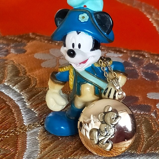 Disney(ディズニー)の♥ミッキーロケットペンダント レディースのアクセサリー(ネックレス)の商品写真