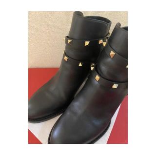 ヴァレンティノ(VALENTINO)のショートブーツ　ヴァレンティノ(ブーツ)