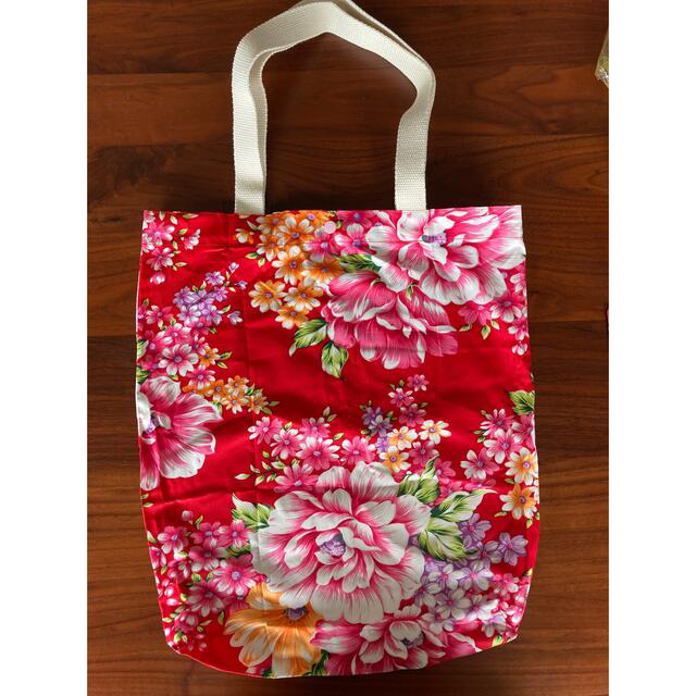 台湾 客家花布 花布 花柄 バッグ エコバッグ 赤の通販 By みか みか S Shop ラクマ 台湾 客家花布 花布 花柄 バッグ エコバッグ 赤の通販 By みか みか S Shop ラクマ