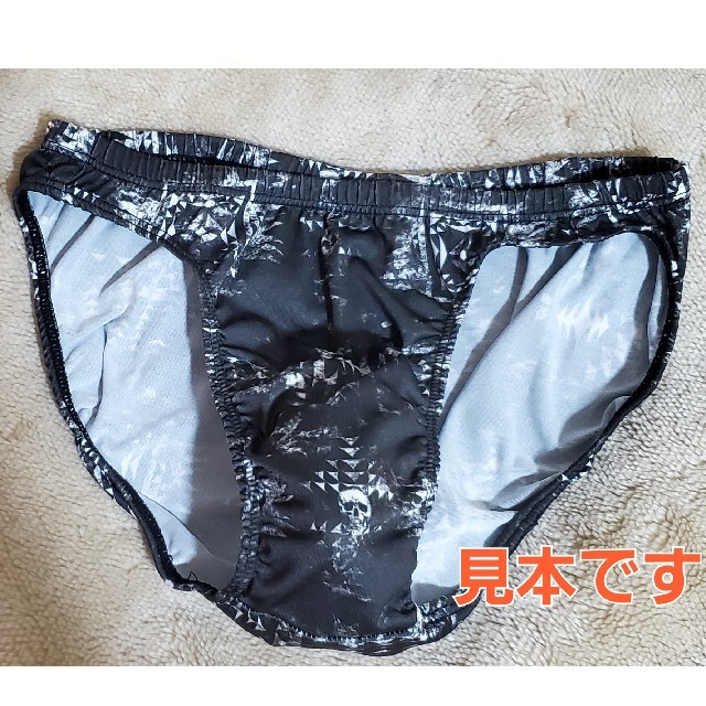 メンズビキニ　(M)　新品未使用　(2枚セット) メンズのアンダーウェア(その他)の商品写真