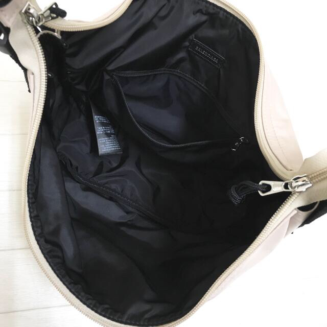 Balenciaga(バレンシアガ)の☆美品・シリアル付☆BALENCIAGA ロゴ ナイロンショルダーバッグ レディースのバッグ(ショルダーバッグ)の商品写真