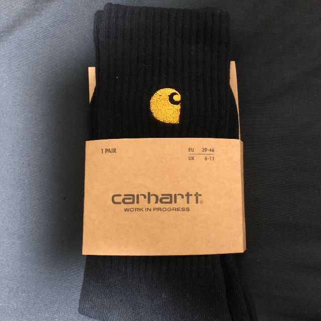 carhartt(カーハート)のcarhartt カーハート　ソックス 靴下　新品未使用品2足セット　黒　緑 メンズのレッグウェア(ソックス)の商品写真