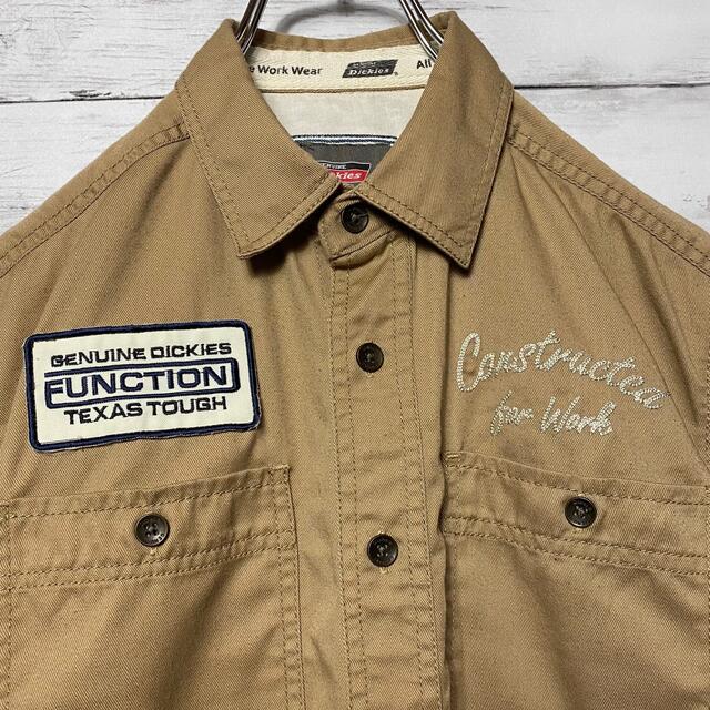 Dickies(ディッキーズ)の【アースカラー 】ディッキーズ⭐︎ワッペンロゴ  ベージュ　ワークシャツ メンズのトップス(シャツ)の商品写真