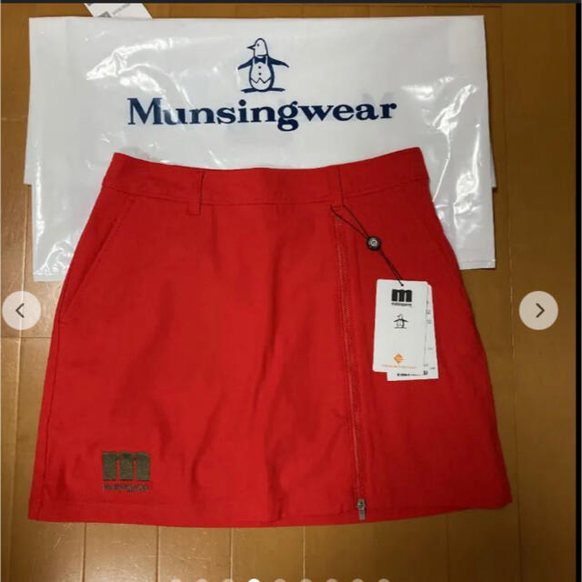Munsingwear(マンシングウェア)のマンシングウエア　ゴルフスカート　新品未使用 スポーツ/アウトドアのゴルフ(ウエア)の商品写真