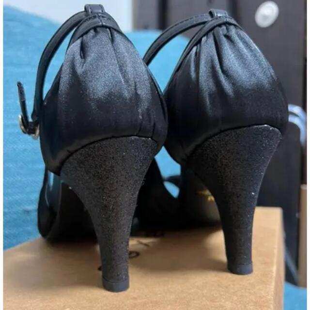 axes femme(アクシーズファム)のアクシーズファム　ビジュー付き　黒　ラメヒールパンプス レディースの靴/シューズ(ハイヒール/パンプス)の商品写真