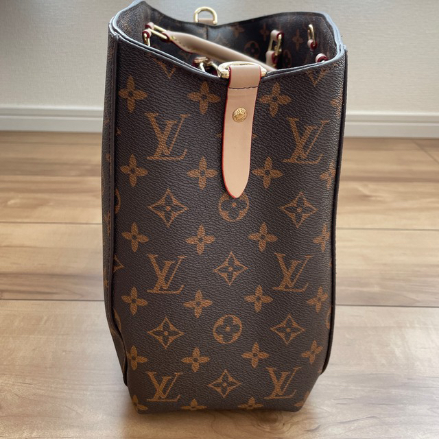 LOUIS VUITTON(ルイヴィトン)のLOUISVUITTONバック　まなまな様専用 レディースのバッグ(ショルダーバッグ)の商品写真