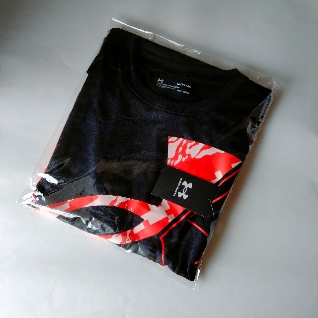 UNDER ARMOUR(アンダーアーマー)の新品 黒 XL アンダーアーマーメンズ 半袖 Tシャツ スポーツ Tシャツ メンズのトップス(Tシャツ/カットソー(半袖/袖なし))の商品写真