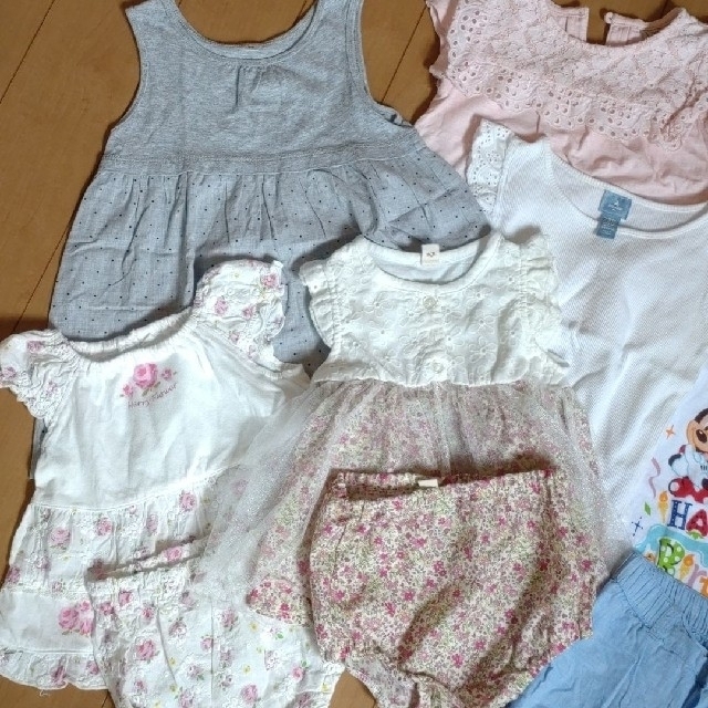 babyGAP(ベビーギャップ)の女の子　15点 セットアップ　80〜95センチ キッズ/ベビー/マタニティのキッズ服女の子用(90cm~)(Tシャツ/カットソー)の商品写真