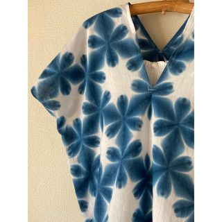 4337* 藍染&ハンドメイド 雪花絞りの四角衣 手ぬぐいブラウス♡の通販