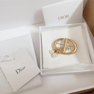 ディオール(Dior)のディオール　ブローチ　Dior 美品　パール　ゴールド(ブローチ/コサージュ)