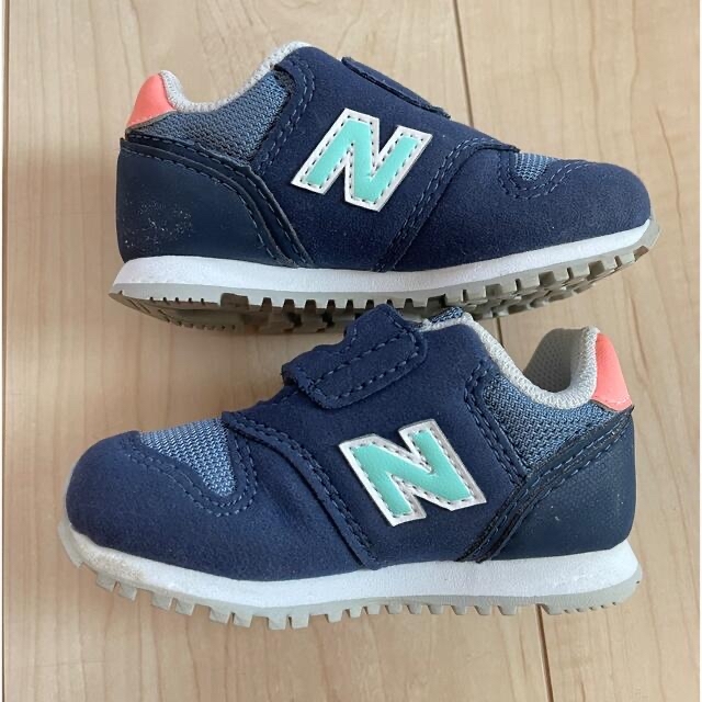 New Balance(ニューバランス)のあいめ様)ニューバランス　ネイビー　サイズ12 キッズ/ベビー/マタニティのベビー靴/シューズ(~14cm)(スニーカー)の商品写真