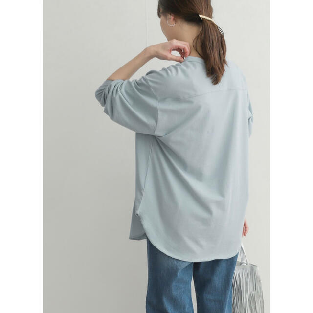 URBAN RESEARCH DOORS(アーバンリサーチドアーズ)の【新品・タグ付き】カレッジプリント長袖Tシャツ L.BLUE レディースのトップス(Tシャツ(長袖/七分))の商品写真