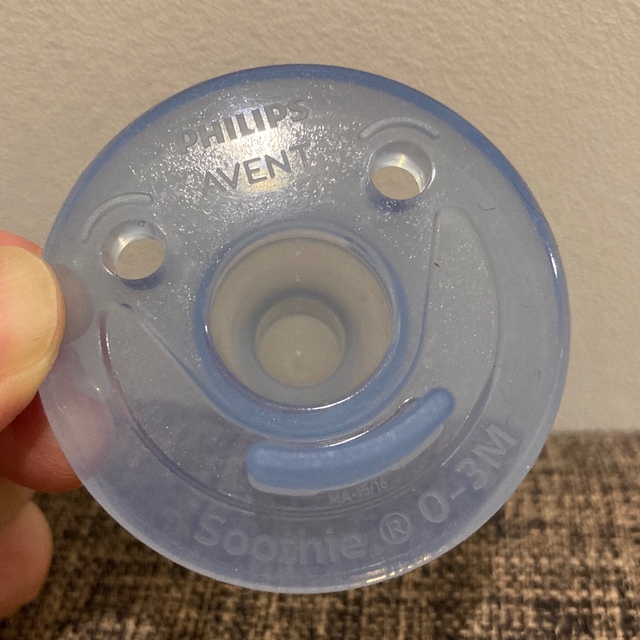 PHILIPS(フィリップス)のフィリップス Avent Soothie Pacifier おしゃぶり 2点 キッズ/ベビー/マタニティのキッズ/ベビー/マタニティ その他(その他)の商品写真