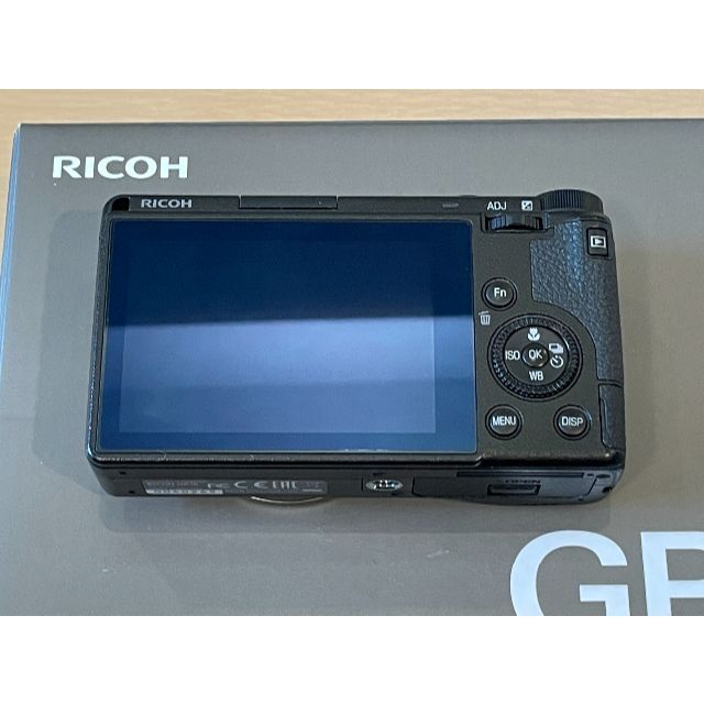 RICOH(リコー)の★N様専用 RICHO リコー デジタルカメラ GRⅢ GR3 + おまけ スマホ/家電/カメラのカメラ(コンパクトデジタルカメラ)の商品写真