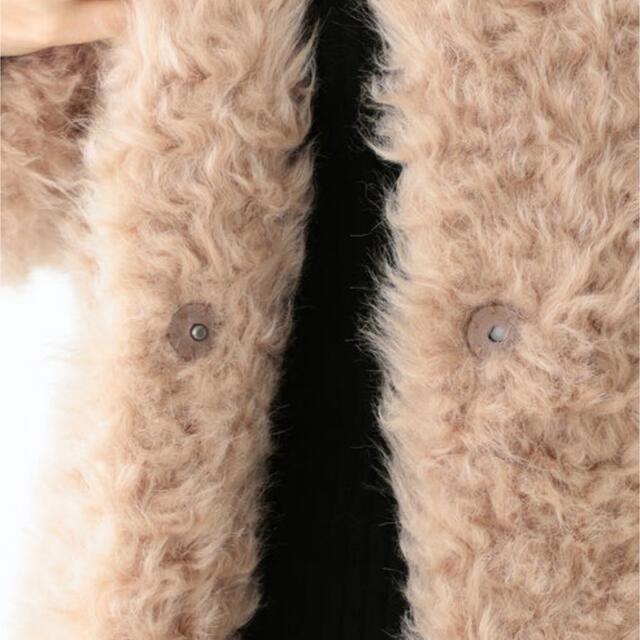 Demi-Luxe BEAMS(デミルクスビームス)の【BEAMS】クルーネック ファーコート レディースのジャケット/アウター(毛皮/ファーコート)の商品写真