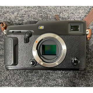 フジフイルム(富士フイルム)のフジフイルム X-Pro3 ブラック グリップ付き 保証残2023年2月(ミラーレス一眼)