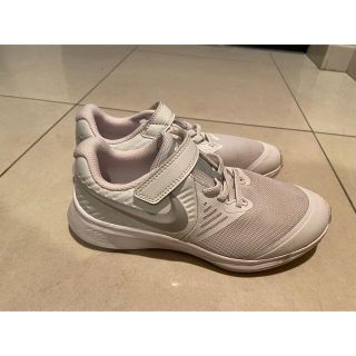 ナイキ(NIKE)のキッズ　ナイキスニーカー(スニーカー)