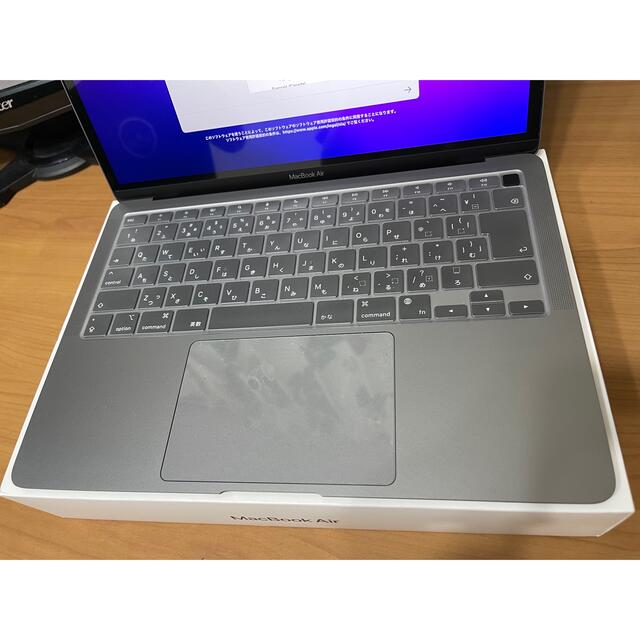 Apple(アップル)のApple Mac Book air M1チップMGN63J/A 美品中古 スマホ/家電/カメラのPC/タブレット(ノートPC)の商品写真