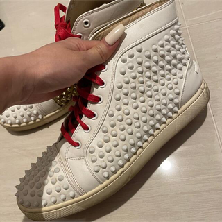 Christian Louboutin - ルブタンのスニーカーの通販 by ちゃっぴー's 