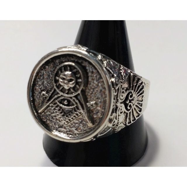 【２７号】　トライバルメイソンのリング　指輪　秘密結社　イルミナティー メンズのアクセサリー(リング(指輪))の商品写真