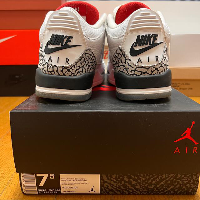 NIKE(ナイキ)のair jordan 3 retro nrg  FREE THROW LINE メンズの靴/シューズ(スニーカー)の商品写真