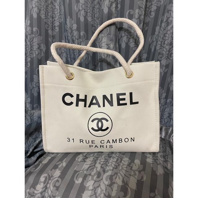 CHANEL(シャネル)の希少！ 早い者勝ち日曜まで22500円！シャネル ノベルティ トートバッグ  レディースのバッグ(トートバッグ)の商品写真