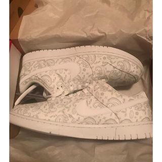 ナイキ(NIKE)のNIKE WMNS DUNK LOW ESS "WHITE PAISLEY"(スニーカー)