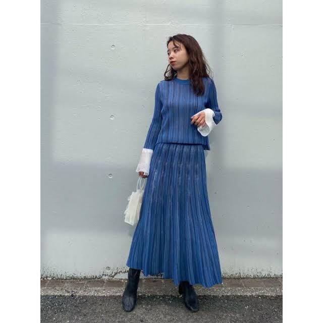 mame(マメ)の値下げ 新品mame Ribbed Knit Flare Skirt blue レディースのスカート(ロングスカート)の商品写真