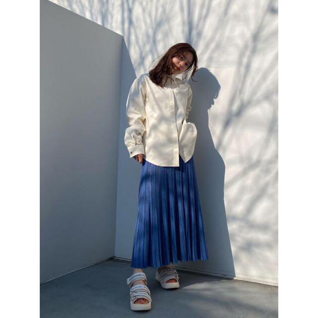 mame(マメ)の値下げ 新品mame Ribbed Knit Flare Skirt blue レディースのスカート(ロングスカート)の商品写真