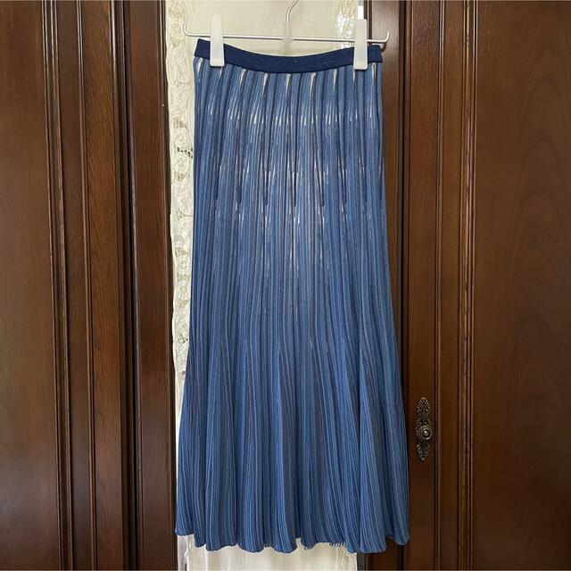 mame(マメ)の値下げ 新品mame Ribbed Knit Flare Skirt blue レディースのスカート(ロングスカート)の商品写真