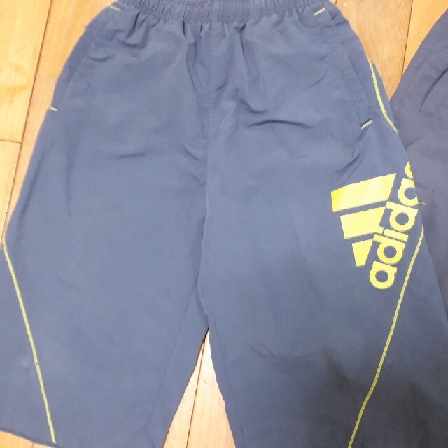 adidas(アディダス)のアディダスパンツ キッズ/ベビー/マタニティのキッズ服男の子用(90cm~)(パンツ/スパッツ)の商品写真