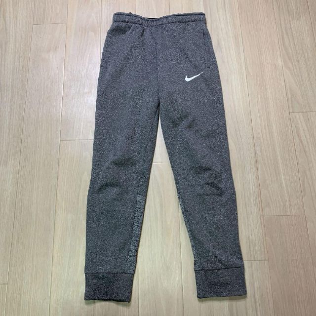 NIKE(ナイキ)の即発送 NIKE ナイキ レディース ドライフィット スウェットパンツ グレー レディースのパンツ(その他)の商品写真