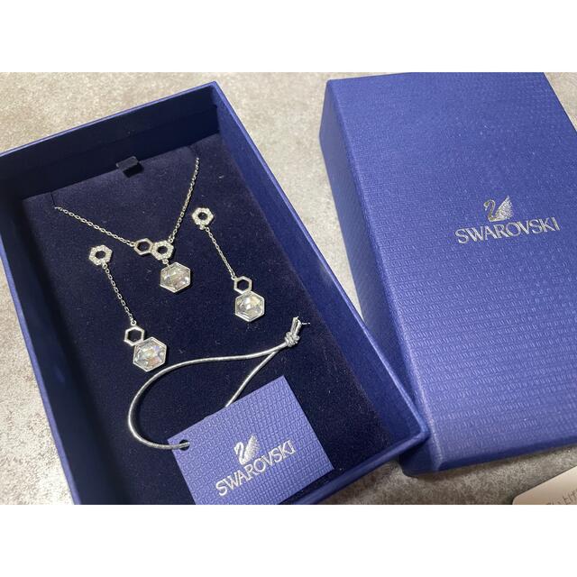 つあり SWAROVSKI - スワロフスキー ピアスとネックレスセットの通販