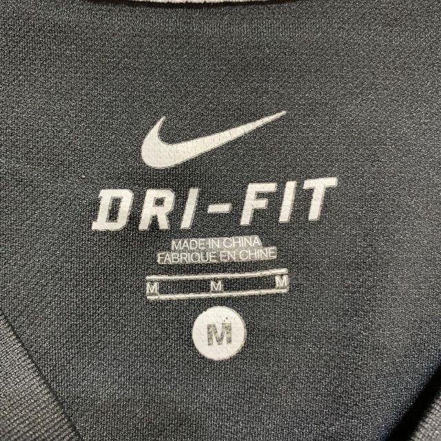 NIKE(ナイキ)の即発送 NIKE ナイキ 長袖 スポーツウェア DRI FIT ブラック 黒 スポーツ/アウトドアのトレーニング/エクササイズ(トレーニング用品)の商品写真