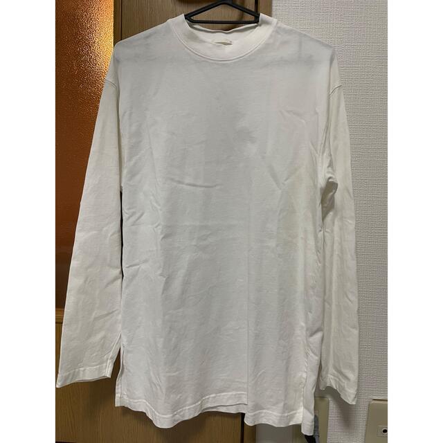 GU(ジーユー)のロングTシャツ　長袖　ホワイト　無地 レディースのトップス(Tシャツ(長袖/七分))の商品写真
