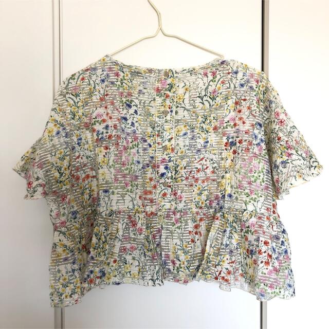 ZARA(ザラ)のZARA 花柄ブラウス レディースのトップス(シャツ/ブラウス(半袖/袖なし))の商品写真