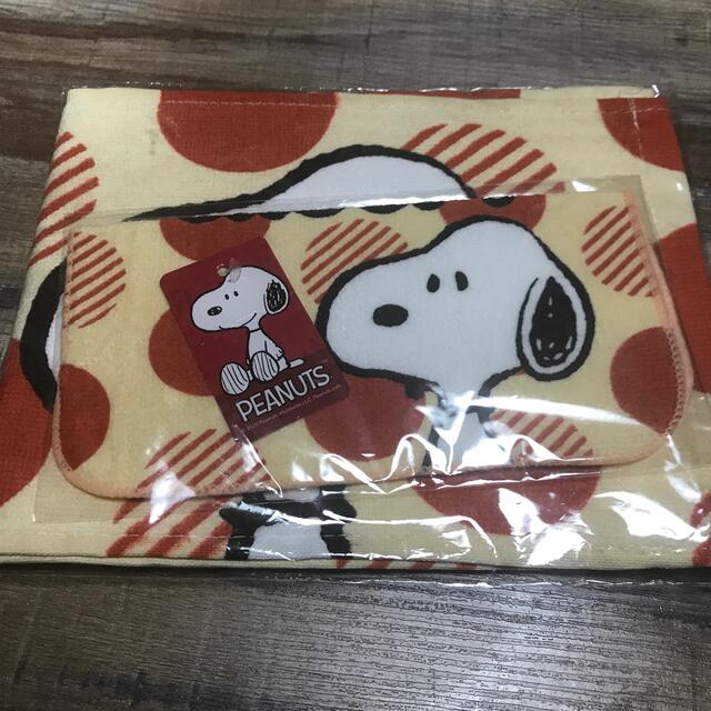 SNOOPY(スヌーピー)のSNOOPY タオル&ハンカチセット エンタメ/ホビーのおもちゃ/ぬいぐるみ(キャラクターグッズ)の商品写真