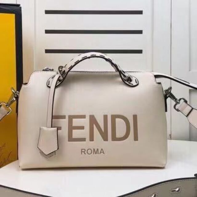 FENDI - フェンディ バイザウェイ ミディアム フェンディの通販