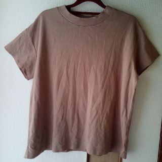 GU　半袖　Tシャツ(Tシャツ(半袖/袖なし))