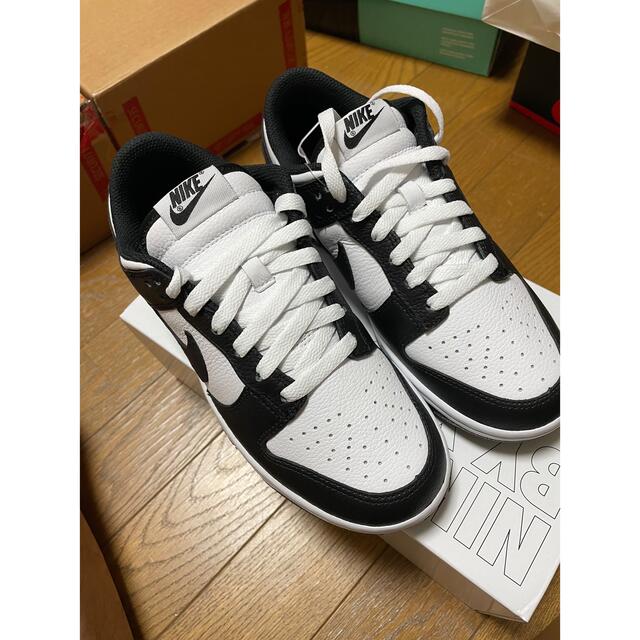 NIKE(ナイキ)のnike dunk low black white wmns パンダ　23.5 レディースの靴/シューズ(スニーカー)の商品写真