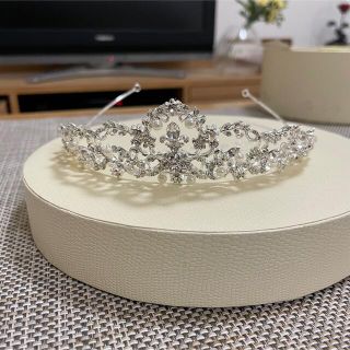 ヴェラウォン(Vera Wang)の【Ivory&co.】 ティアラ Charlotte 【ivoryandco】(ヘッドドレス/ドレス)